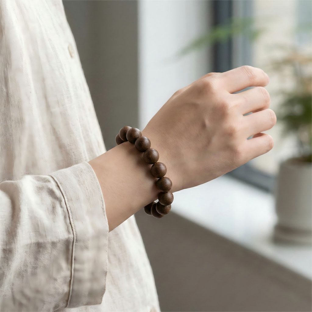 The Emperor's Dream | Goose Pear & Agarwood Sleep Bracelet